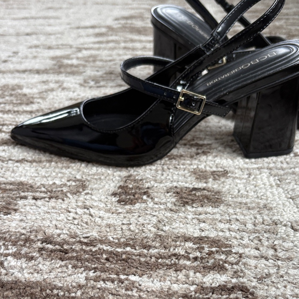 BCBG Generation Black patent leather block heel size 7.5